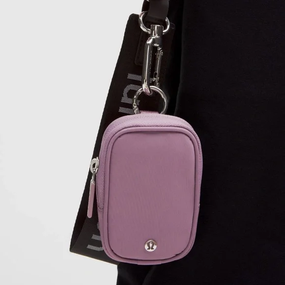Lululemon Clippable Nano Pouch (A3) - Picture 8 of 9